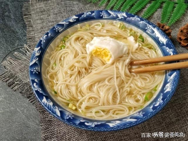 简单营养的清汤面，10分钟就搞定真好吃