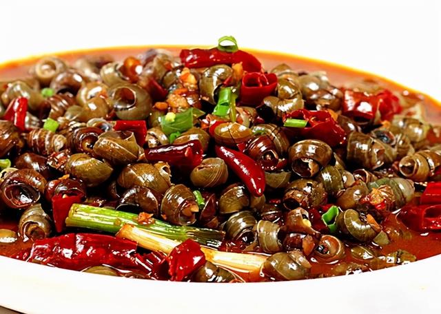 正宗广西炒河螺，师傅使用独门秘方炒田螺