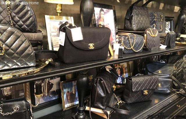 卡地亚戒指官网报价，卡地亚官网戒指love价格表（卡地亚经典戒指款式、卡地亚经典戒指价格）