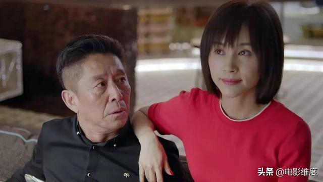 王永泉一人分饰两个角色，《知否》英国公一出场便让观众泪崩