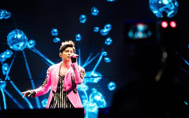 南京奥体中心体育馆，一分钟带你了解南京奥体中心（南京奥体中心详解）