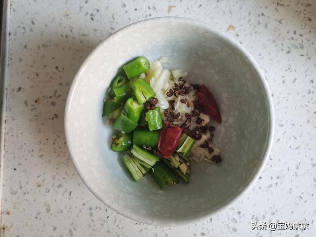 面藕怎么做好吃简单，面藕这样做也很美味