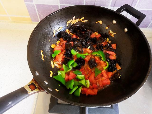 豆泡的做法大全简单好吃，米饭都能多吃一碗