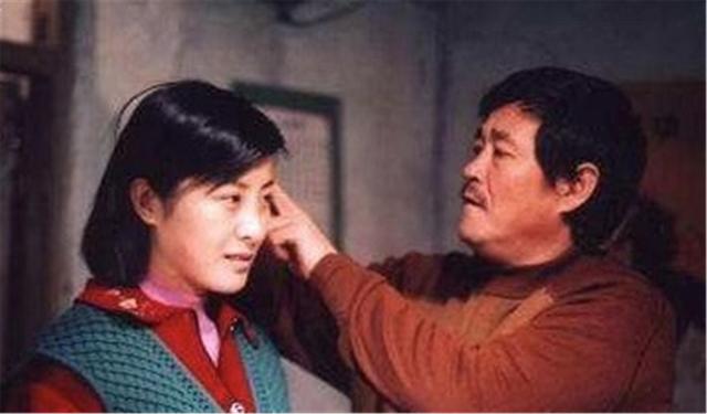 林海雪原剧中是谁扮演李月娥的，因林海雪原一剧成名