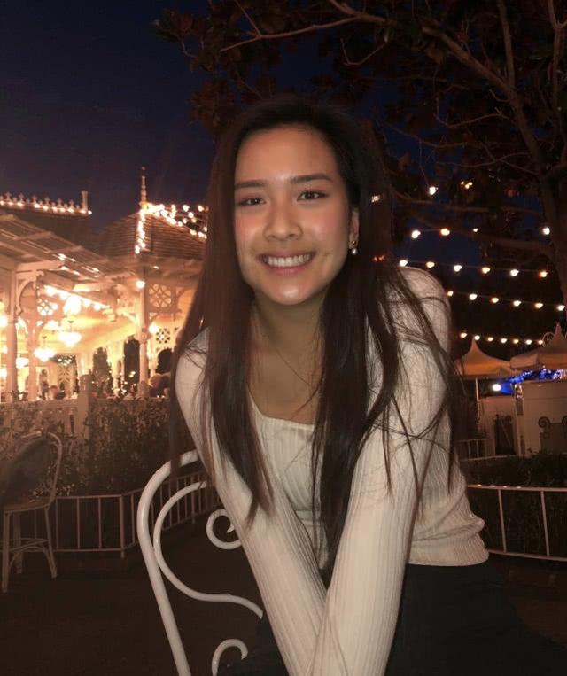 陳沖曬21歲大女兒照片，慶祝女兒哈佛畢業，學霸女兒長相清純可人 娛樂八卦吃瓜 第7张