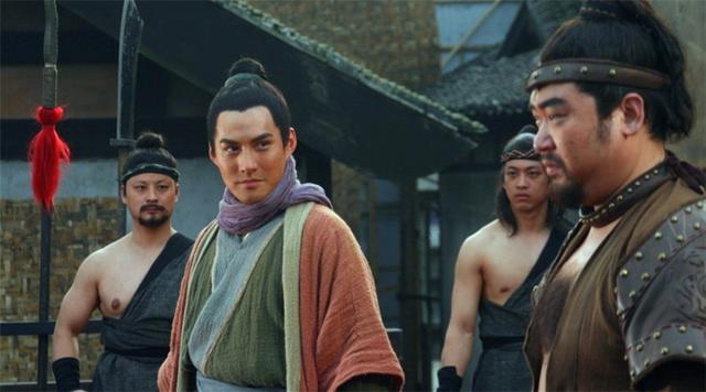 水浒武力前十武松落选，《水浒传》十大梁山高手