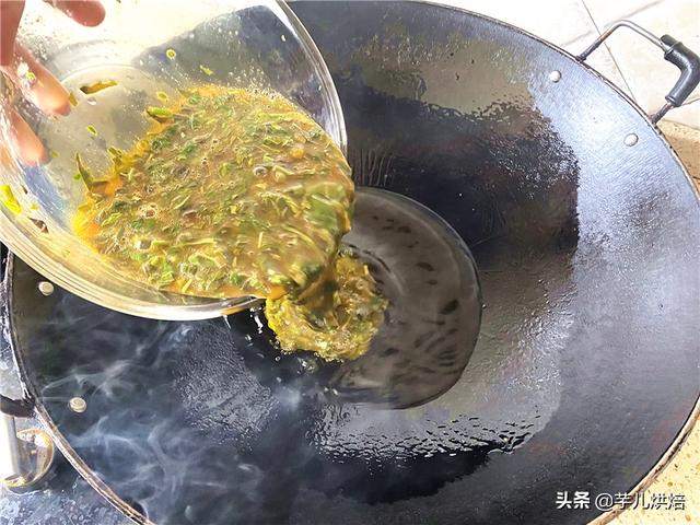 如何炒香椿炒蛋，香椿炒蛋最正确做法
