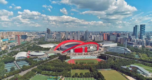 南京奥体中心体育馆，一分钟带你了解南京奥体中心（南京奥体中心详解）