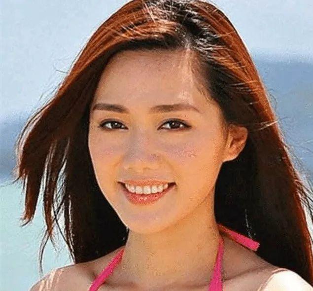 香港男演员汤镇宗相片，汤镇业与小25岁娇妻现身