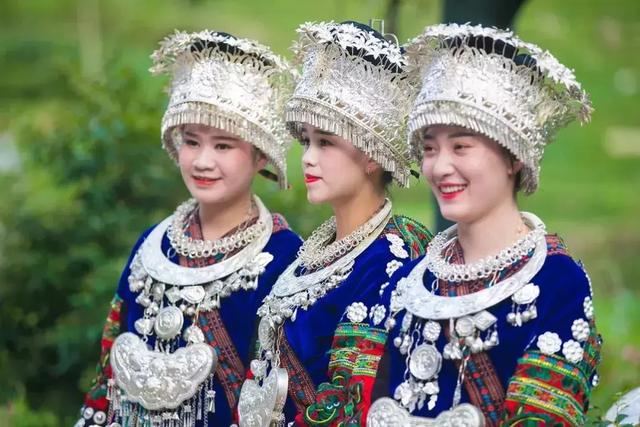 贵州比较适合自驾游的公路，看尽贵州山水风光和少数民族风情