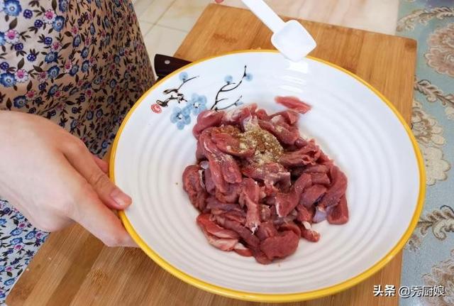 软炸里脊怎么做，软炸里脊怎么做才好吃又简单（软炸里脊的做法）