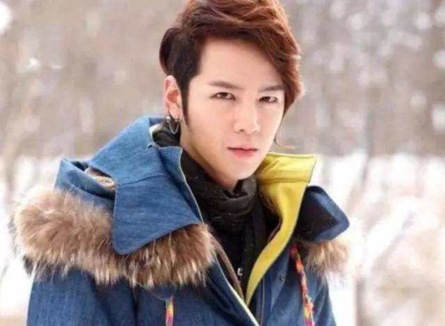 张根硕发福对比，张根硕今天退役了