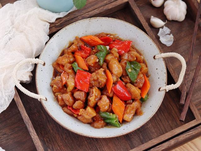 东北溜肉段的做法，东北溜肉段最正宗的做法（东北溜肉段：焦脆鲜香）