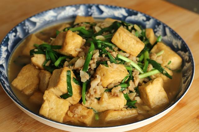 豆腐怎么做好吃又简单，豆腐怎么做好吃超简单教程（家常豆腐最好吃）