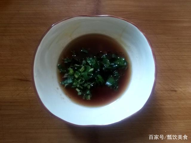 火锅蘸料怎么调好吃，调火锅蘸料时怎样做才最好吃