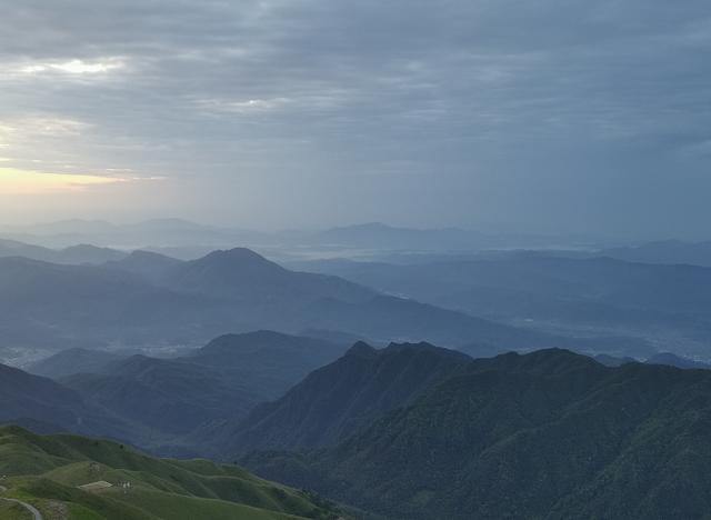 武功山旅游攻略，武功山旅游攻略一日游（江西武功山\u0026仙凤三宝亲子游记）