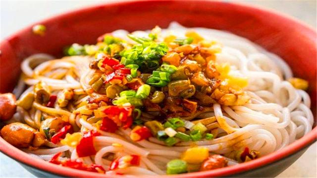 米粉怎么做好吃又简单，米粉家常做法简单又好吃