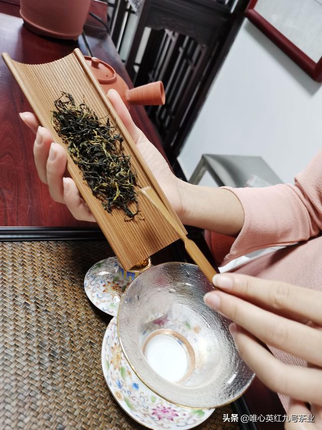 红茶的正确冲泡方法，红茶的正确冲泡方法步骤（该如何冲泡一杯好喝的红茶）
