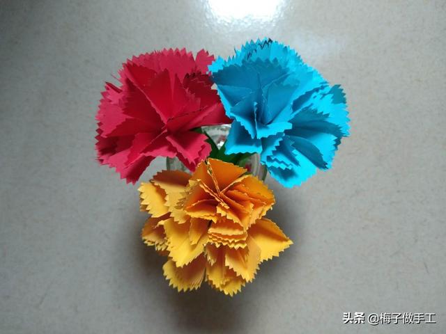 纸藤花康乃馨手工折纸步骤，折纸手工DIY母亲节到了
