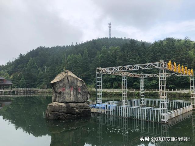 徒步南迦巴瓦峰最佳观景台，雾中徒步薄刀峰