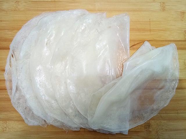 电饼铛做凉皮最简单的做法，在家用电饼铛做凉皮怎么做（电饼铛做凉皮的正确做法）