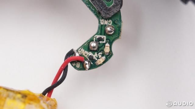 摩托罗拉蓝牙耳机vervebuds，13款采用超聚电池的TWS耳机拆解汇总