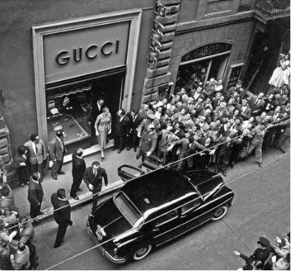 古驰gucci官网旗舰店全白色产品，90白鸭绒贵族高级别要求订单