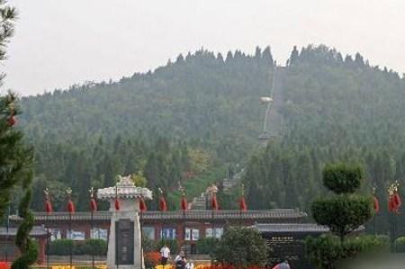 秦始皇陵地宫千年之谜，秦陵地宫内藏匿多少奇器珍宝