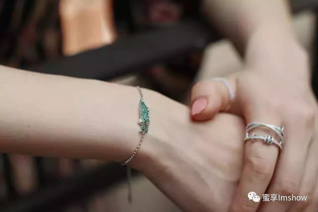 小众轻奢饰品大全，越美丽——IDee倾慕系列闪钻戒指婚礼饰品小众轻奢配饰