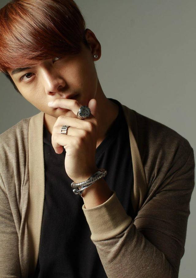 陈伟霆图片最帅的图片，盘点陈伟霆帅气的八款发型（陈伟霆适合什么发型）