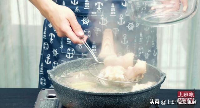 红烧猪蹄怎样做又烂又好吃，红烧猪蹄怎么做又烂又香又好吃