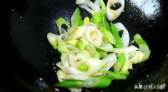 牛肉怎样炒好吃，爆炒牛肉怎么炒又嫩又好吃