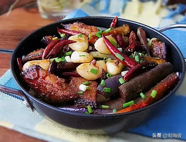 红烧带鱼的家常做法，红烧带鱼家常做法（红烧带鱼的做法）