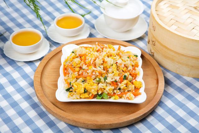 油炒饭糖尿病(糖尿病吃炒饭降血糖吗)