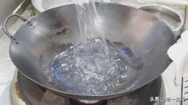 黄豆芽的家常做法，黄豆芽的十种家常做法（厨师长炒个黄豆芽）