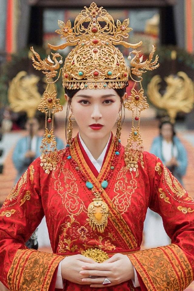 唐嫣產後正式復出！生完娃以後竟然越來越美，古裝打扮仍甜美吸睛 娛樂八卦吃瓜 第10张