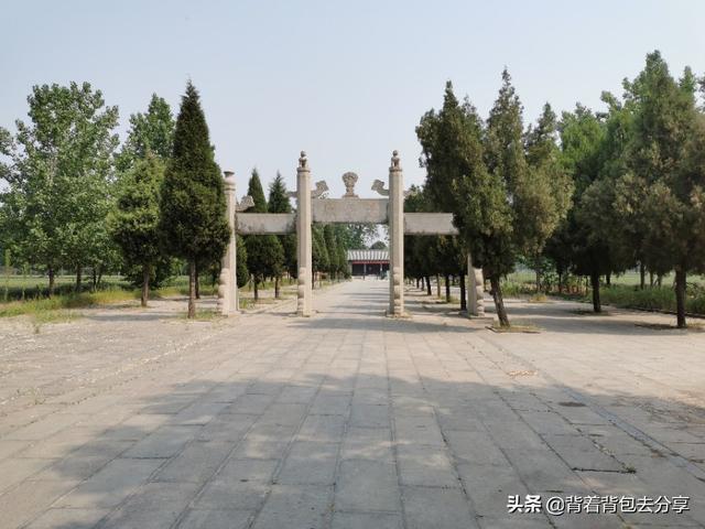 济宁旅游景点大全，济宁周围的旅游景点大全推荐一下（三孔、微山湖、两孟、水泊梁山……）