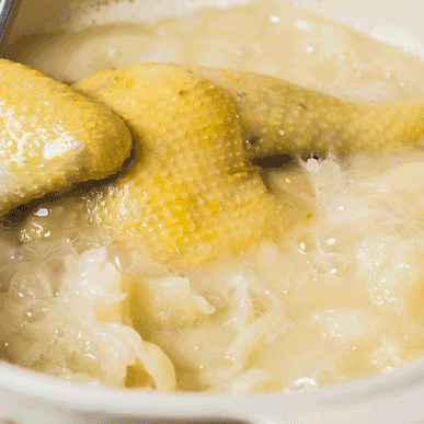 初中英语熬汤用英语怎么写，喝汤是drink