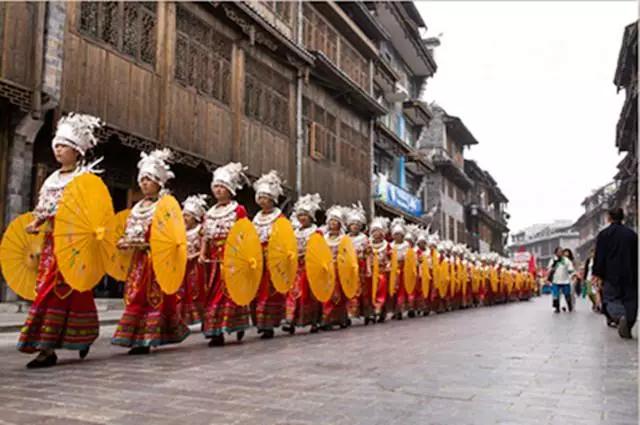 云南特色少数民族节日都在这了，云南春节旅游景点有哪些风俗