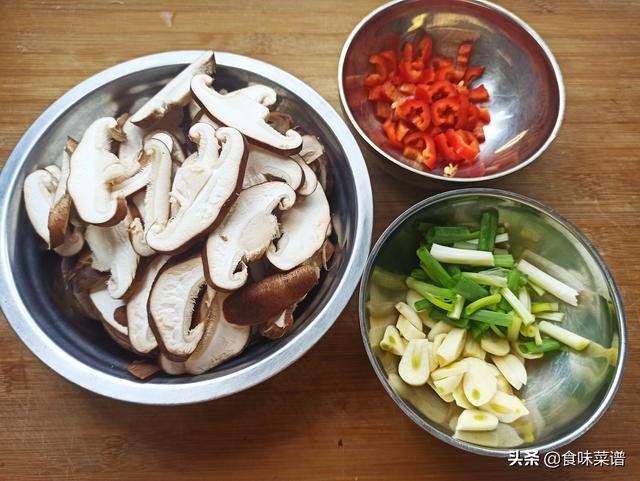 香菇怎样做才好吃，香菇怎么做好吃最简单的方法（香菇最好吃的4种做法）