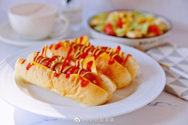 在家怎么做美式热狗，直接法做简单美味美式热狗