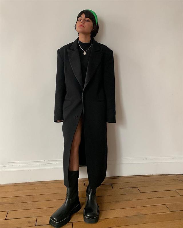 这鞋既舒适又百搭，看完这三双厚底鞋