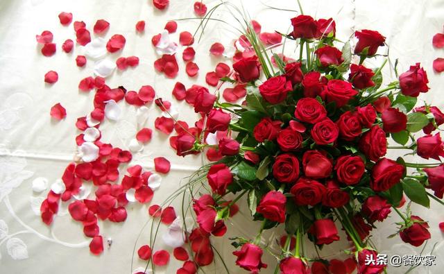 一般平安夜礼物送什么好，今晚平安夜必备款