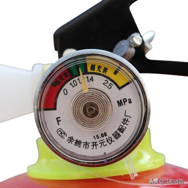 怎样知道灭火器过期了，涨知识过期的灭火器