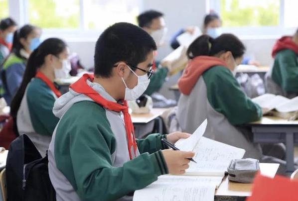 全封闭式体罚学校，封闭式体罚学校（虐待体罚学生的“素质教育基地”不能再有）