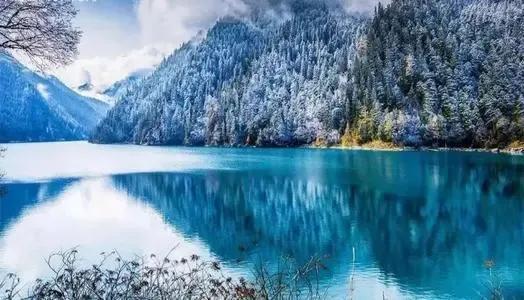 九寨沟冬天美景，九寨沟迎来旅游高峰