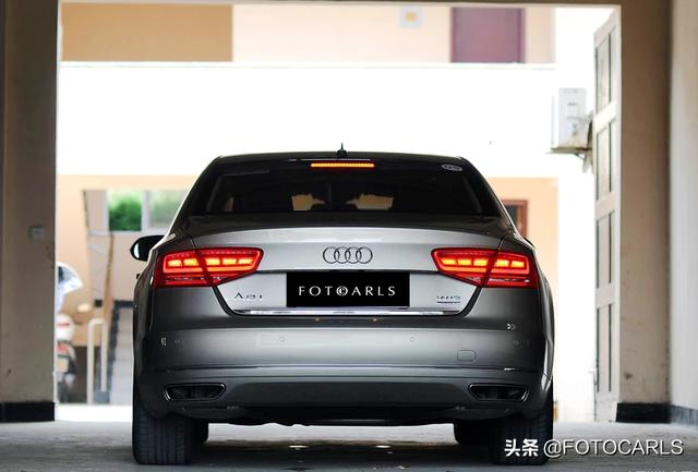 奥迪a8lw12，全新奥迪a8lw12评测（网友：看着比奔驰S气场足）