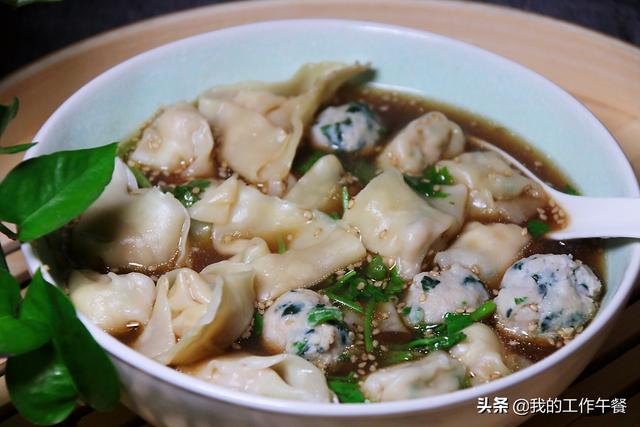 馄饨馅儿的调法，馄饨馅调制方法馄饨怎么做好吃（教你自己调馅儿自己包）
