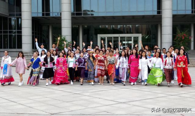 云南有多少个少数民族，云南的15个独有民族（为什么云南有那么多少数民族）