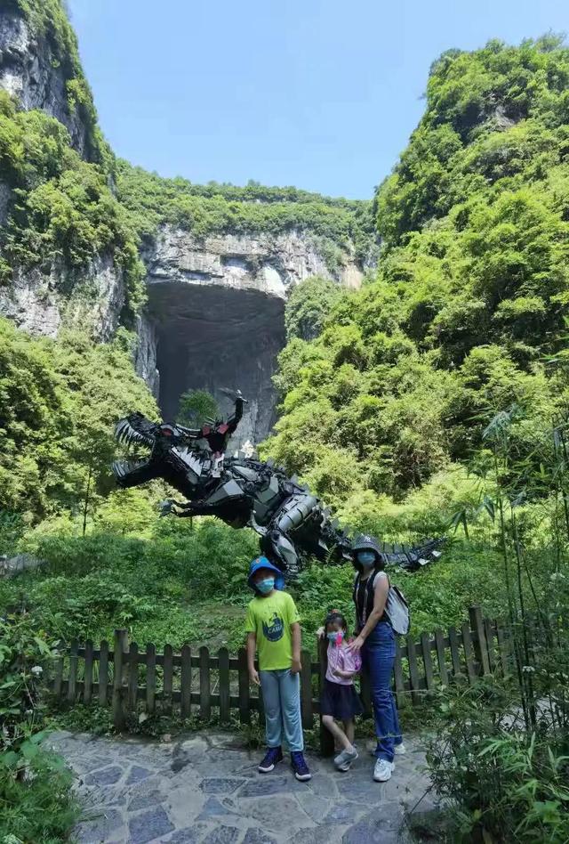 重庆武隆天坑旅游指南，《变形金刚4》和《满城尽带黄金甲》的取景地